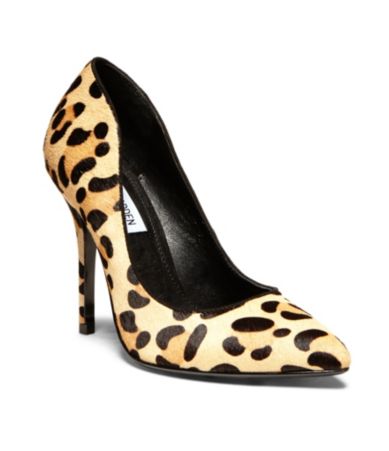 Steve Madden Galleryl Pointed-Toe Pumps | Dillards