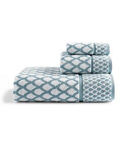 Southern Living Scalloped Bath Towels