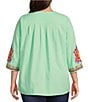 Color:Green Multi - Image 2 - Plus Size Embroidered Patchwork V-Neck 3/4 Sleeve Tunic