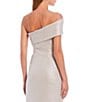 Color:Champagne - Image 4 - Off-the-Shoulder Short Sleeve Side Ruched Foiled Knit Sheath Gown