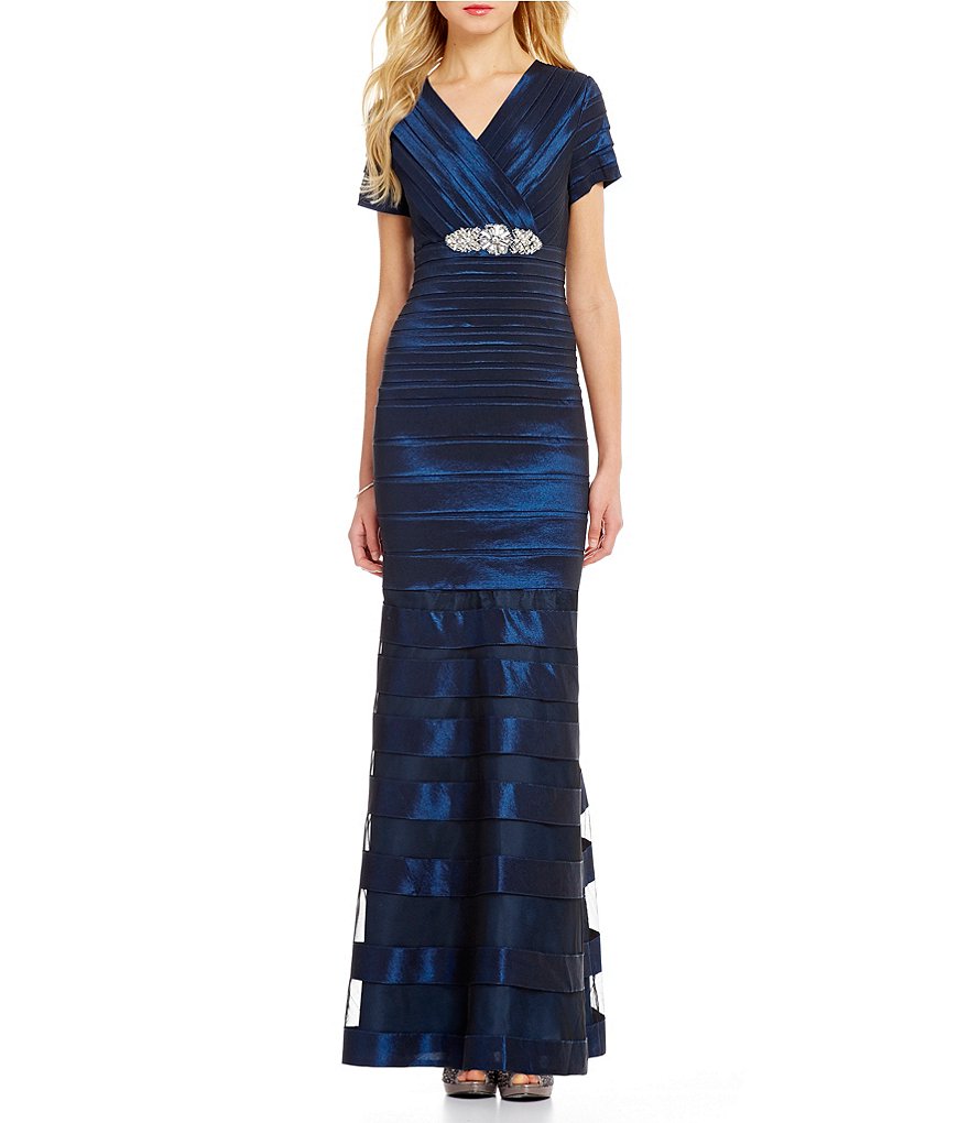 Emma Street Pin Tuck Beaded Waist V-Neck Short Sleeve Mermaid Dress