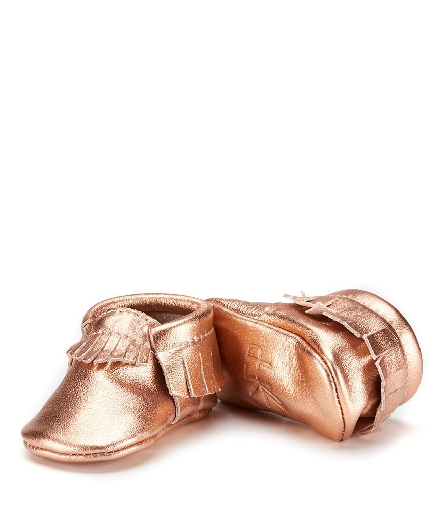 Freshly Picked Girls' Metallic Leather Fringe Soft Soled Moccasin Crib Shoe