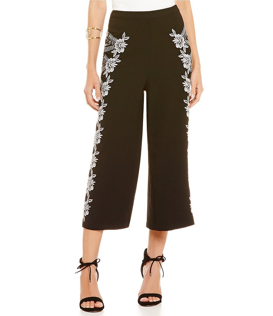 Gianni Bini Esther Embroidered Couloute