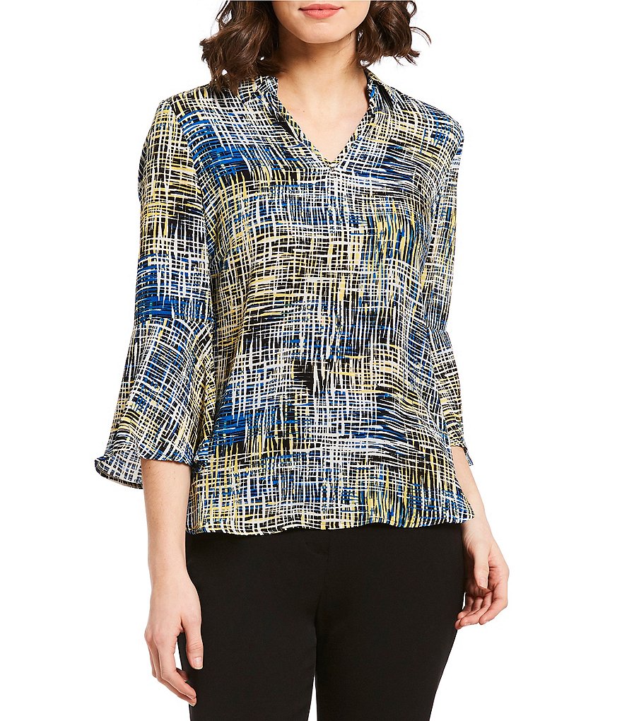 Investments Petites Scratch Print 3/4 Sleeve Split Top