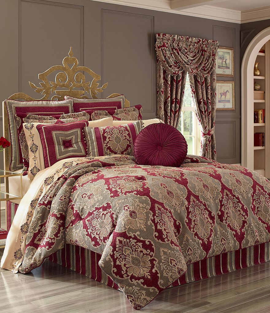 J. Queen New York Crimson Velvet-Piped Damask Comforter Set