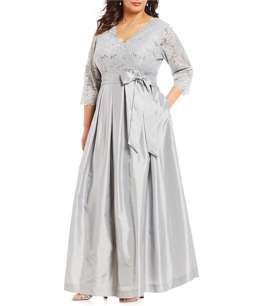 Jessica Howard Plus Lace Bodice Gown