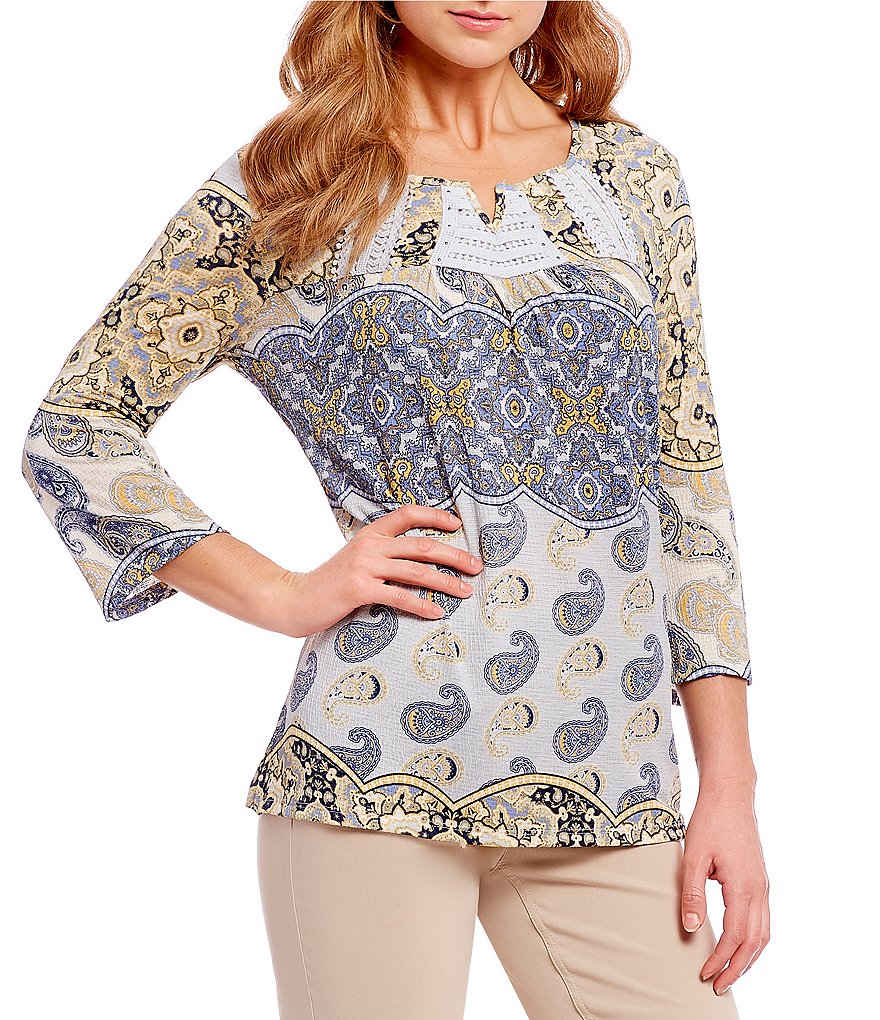 Multiples Petites 3/4 Sleeve Notch V-Neck Printed Top