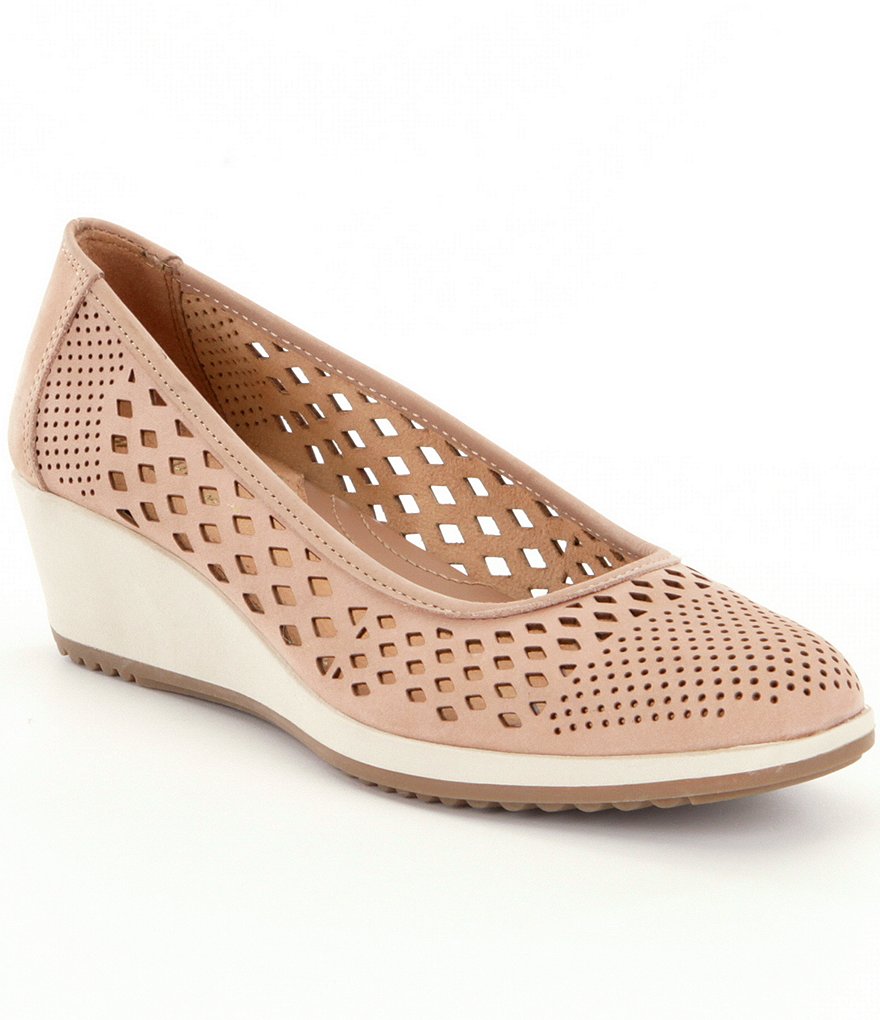 Naturalizer Brelynn Perforated Wedges