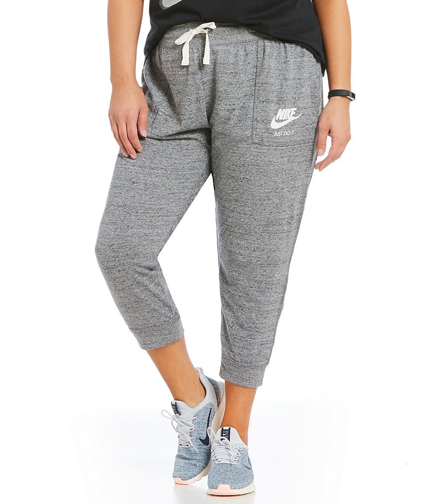 Nike Plus Sportswear Gym Vintage Capris