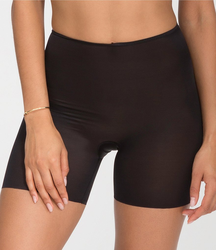 Spanx Skinny Britches Smoothing Girl Short