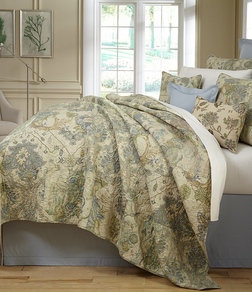 Villa by Noble Excellence Lorraine Quilt Mini Set