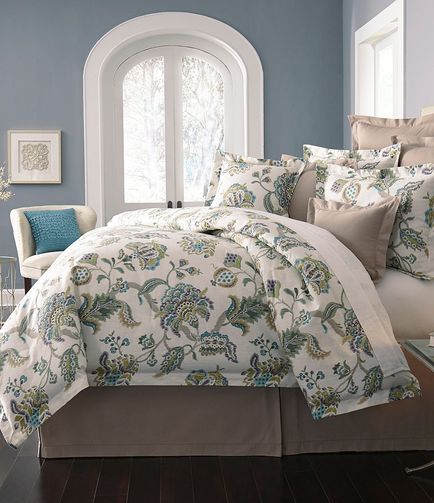 Villa by Noble Excellence Orianna Ikat Floral Comforter Mini Set