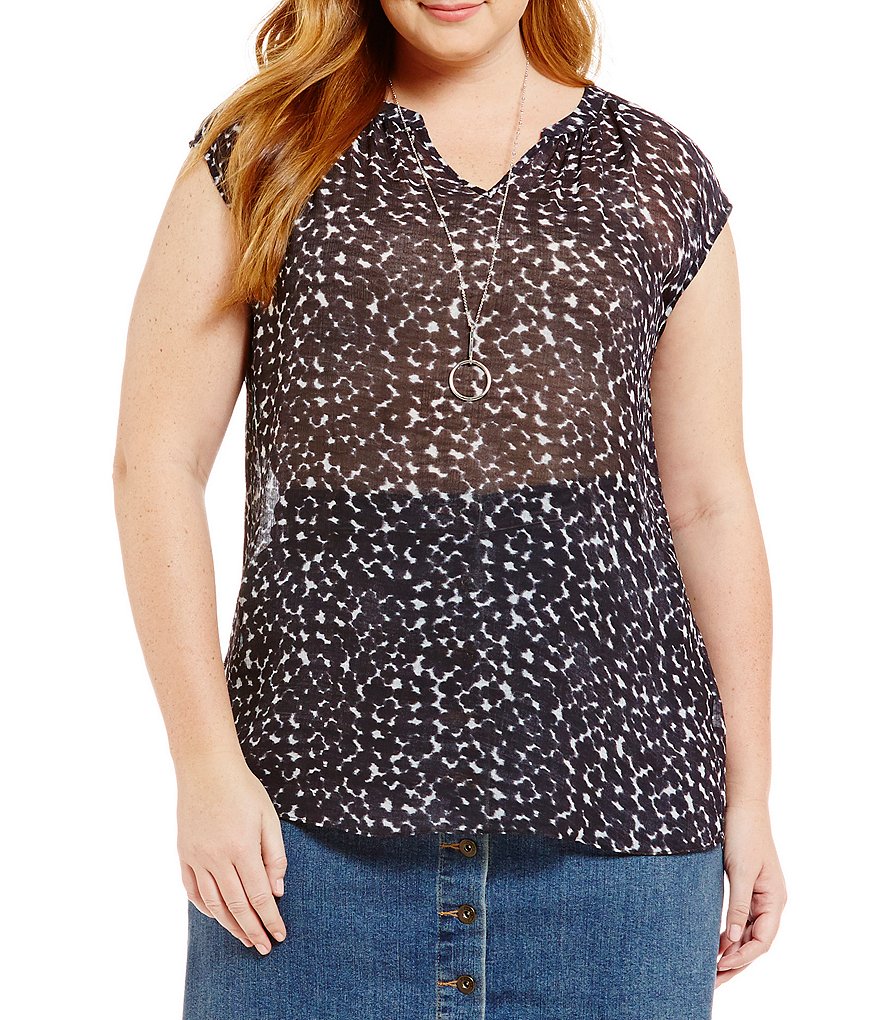 Vince Camuto Plus Sleeveless Splitneck Pritned Swing Blouse