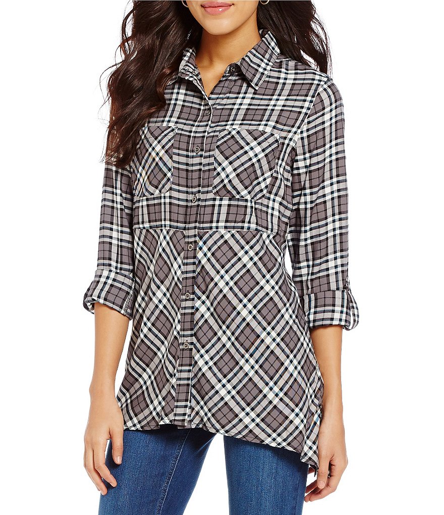 Westbound Petites Button Front Sharkbite Hem Top