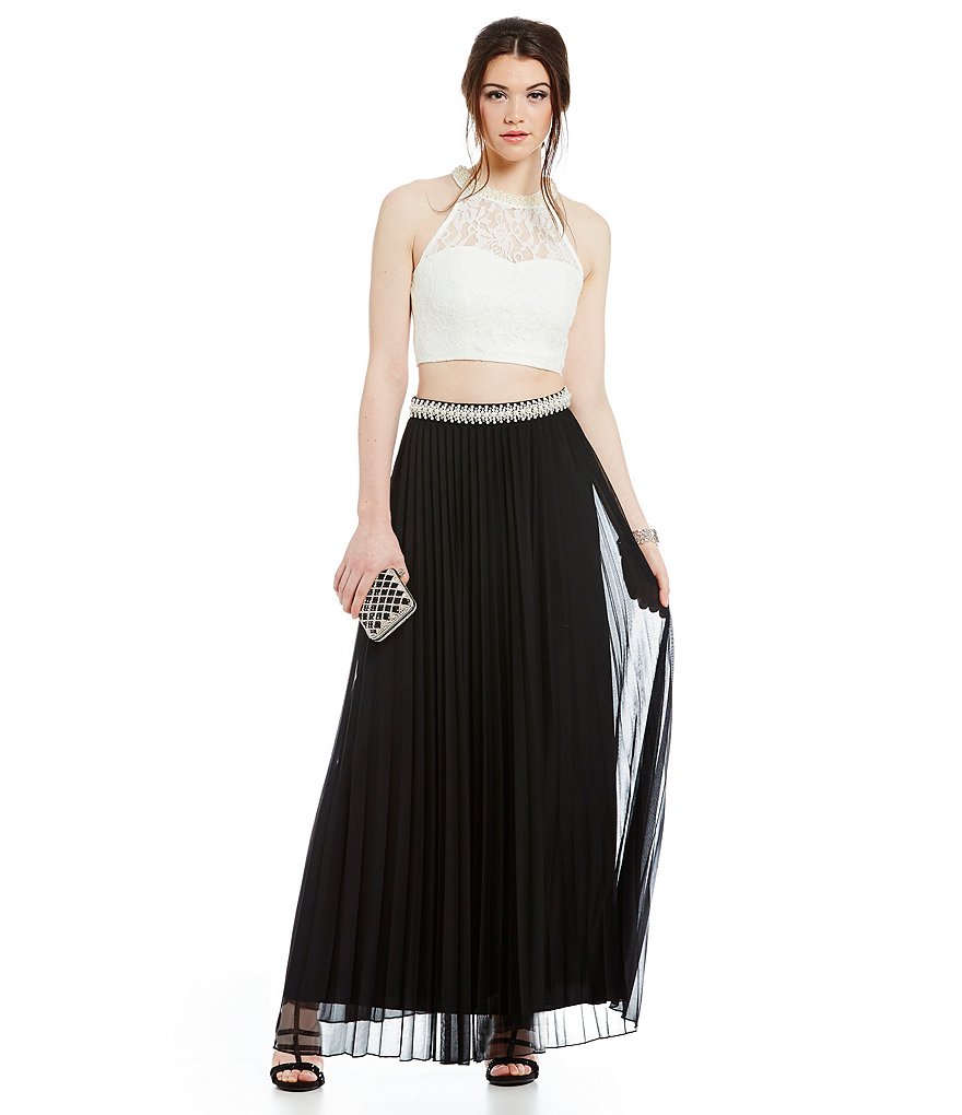 Xtraordinary Two-Piece Lace Crop-Top Bodice Choker Neck Long Dress
