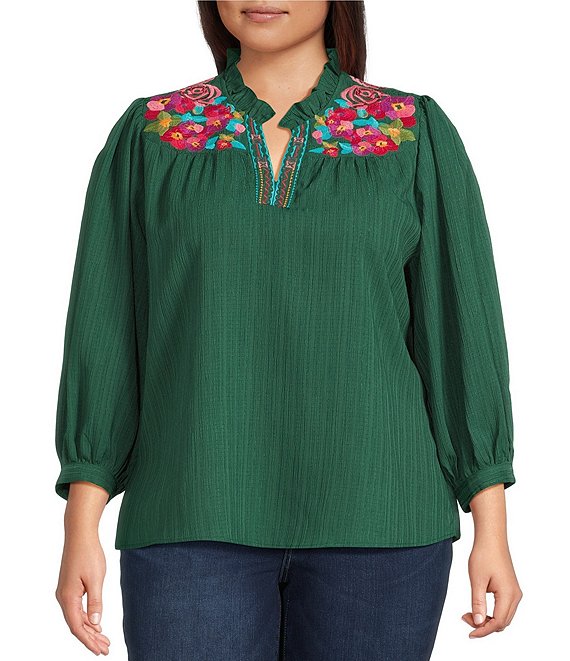Calessa Plus Size Embroidered Crinkle Ruffled Split V-Neck Bracelet Length Sleeve Tunic, Emerald Multi - Image 1