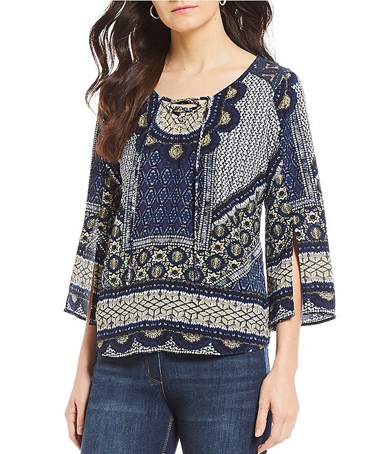 Figueroa & Flower Petite Size Patsy Lace-Up V-Neck Rug Print Lace-Back Inset Top