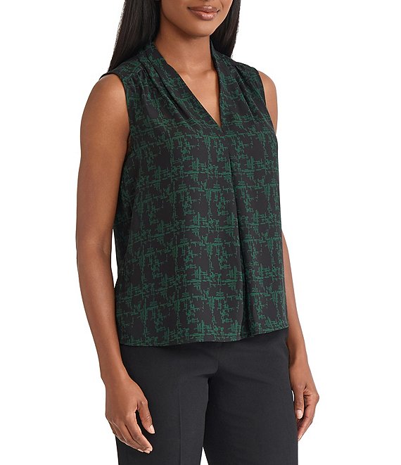 Kasper Petite V-Neck Print Crepe To Sheen Sleeveless Top, Black/Evergreen - Image 1