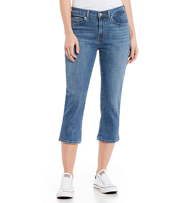 Levi's® CL Strait Leg Capri Jeans