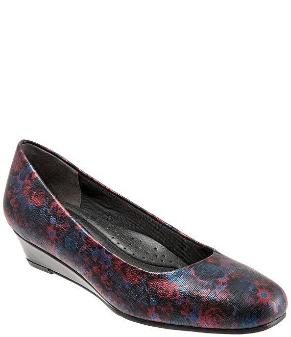 Trotters Lauren Floral Print Pumps