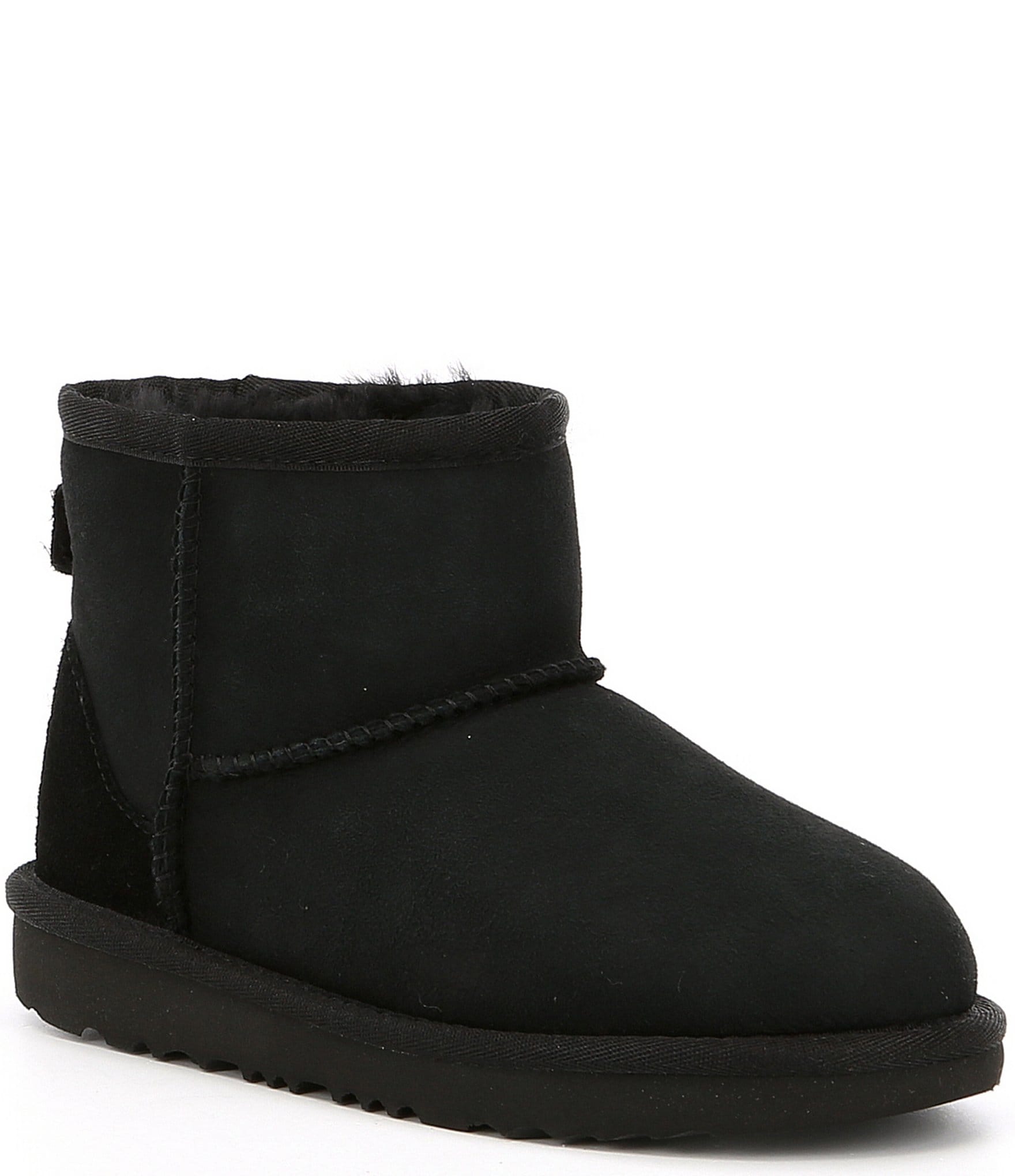 boy uggs black