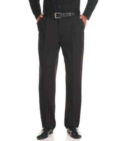 Roundtree & Yorke Pleated Expander Chino Pants