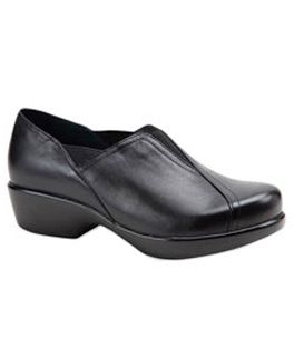 Dansko Women�s Arden Clogs