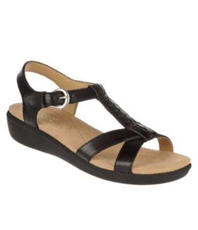 Naturalizer Women�s Weslie Sandals