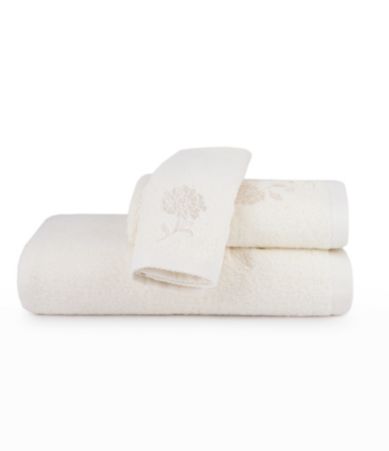   bath towels $ 12 60 $ 28 00 dillard s exclusive new lower price