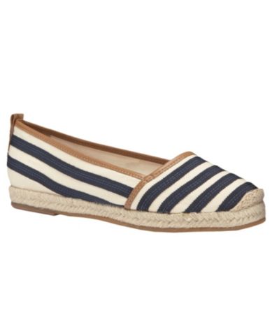 Antonio Melani Teegan Flats