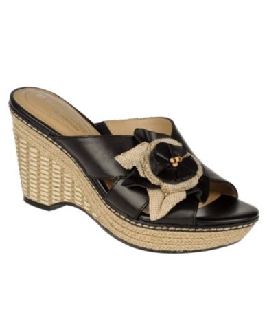 Naturalizer Lila Slide Sandals