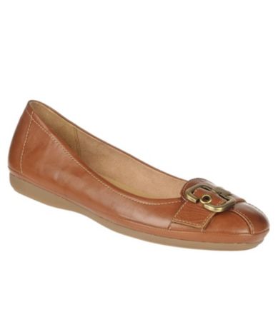 Naturalizer Tracer Flats