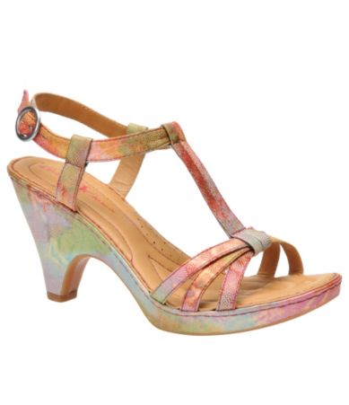 Born Crown Myndy Sandals