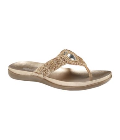 Kenneth Cole Reaction Women�s Glam Artist Metallic Sandals