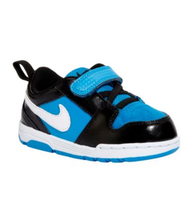 Nike Boys Mogan 6.0 2 Sneakers