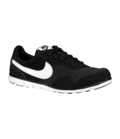 Nike Women�s Victoria Running Shoes