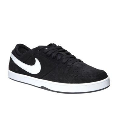 Nike Men�s Maverick 3 Skate Sneakers