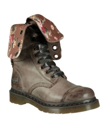 Dr. Martens Women�s Triumph 1914 14-Eye Boots