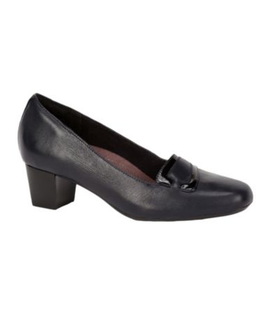 Clarks Levee Delta Leather Pumps