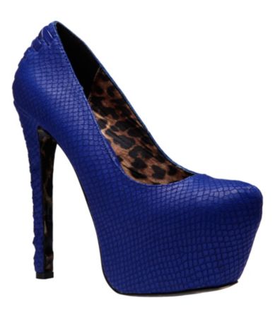 Betsey Johnson Bethanii Platform Pumps