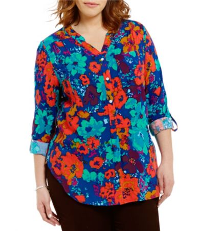 Intro : Women's Clothing | Plus | Tops | Dillards.com