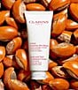 Clarins undefined, 00000001__00138813_02_ai - undefined