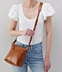HOBO Lasso Medium Crossbody Bag - Image 3