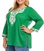 Color:Green - Image 3 - Plus Size Floral Embroidered Split Scoop Neck 3/4 Sleeve Tunic