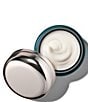 La Mer The Rejuvenating Eye Cream - Image 3