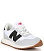 New Balance undefined, 00000000_zi_0e6bd82f-736a-4eb0-ae01-7f6afb652baf - undefined