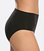 Color:Black - Image 3 - Seamless Shaping Brief