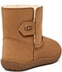 UGG undefined, 00000000_zi_3eac1033-7165-4991-a047-cbdbcfb371ae__02_ai - undefined
