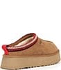 UGG undefined, 00000000_zi_0a0b1a85-d3a5-47aa-b4d7-bce21fab14db__01_ai - undefined