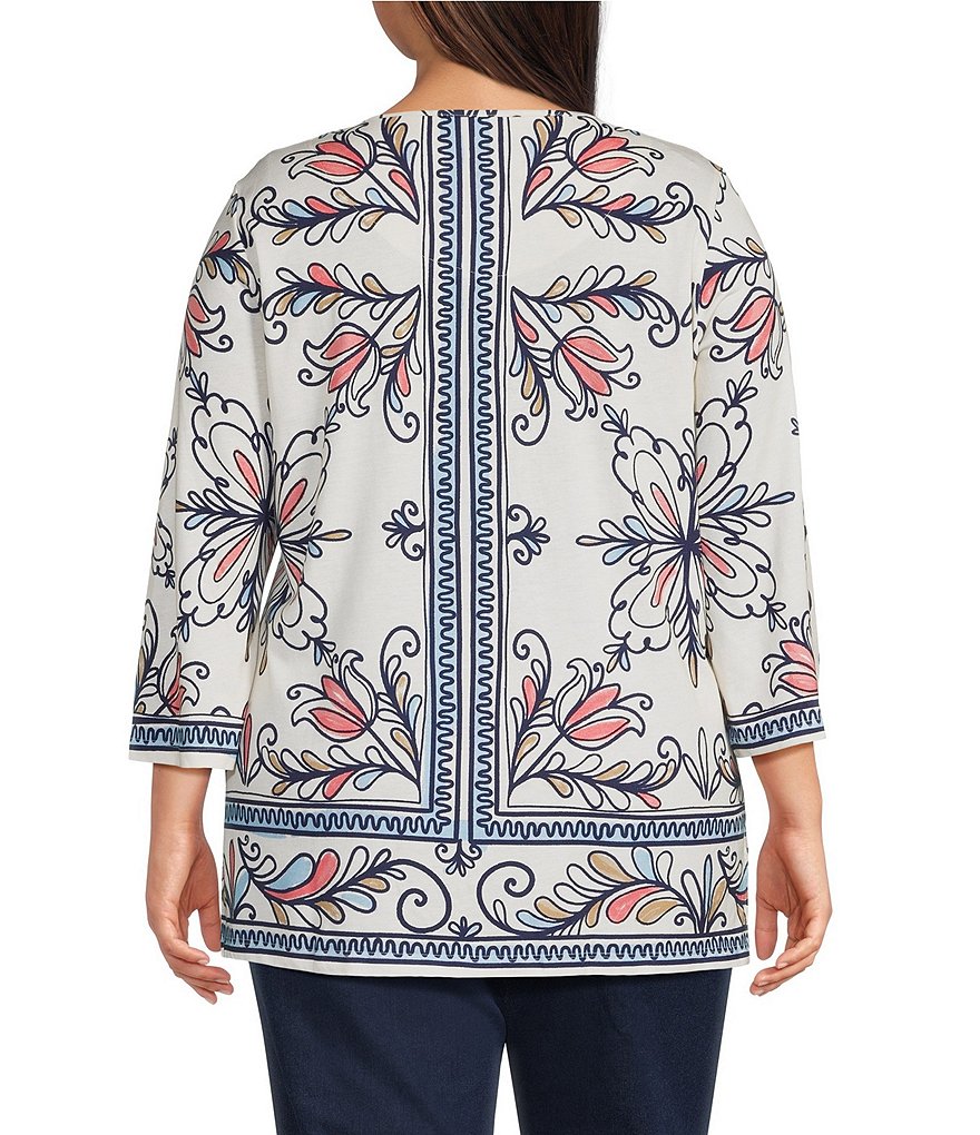 Plus Sze Multi Floral Muse Print 3/4 Bell Sleeve Crew Neck Top thumbnail 2